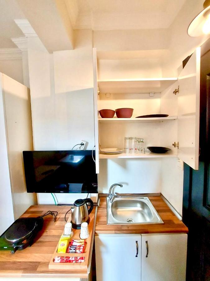Mates Istiklal Suites Стамбул Екстер'єр фото