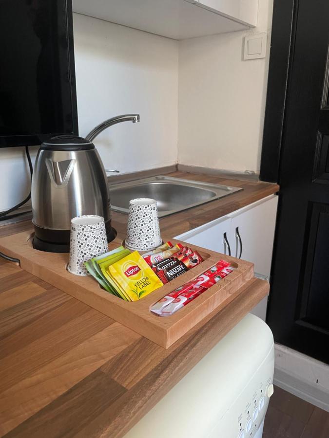 Mates Istiklal Suites Стамбул Екстер'єр фото