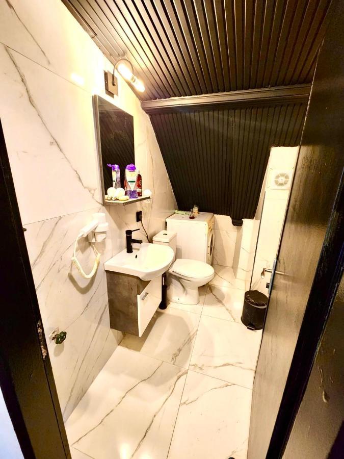 Mates Istiklal Suites Стамбул Екстер'єр фото