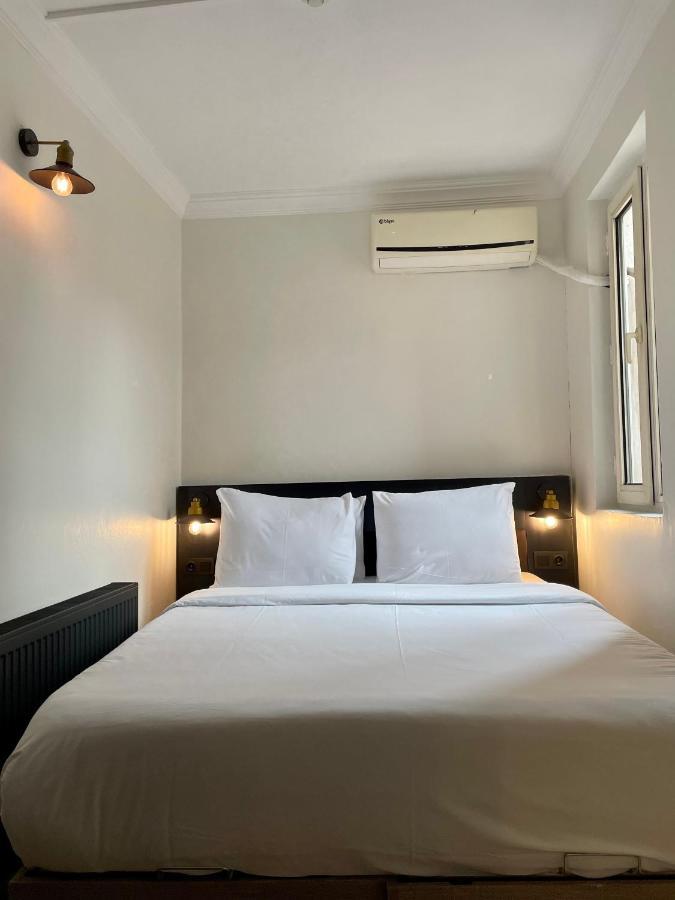 Mates Istiklal Suites Стамбул Екстер'єр фото