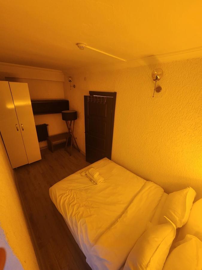 Mates Istiklal Suites Стамбул Екстер'єр фото