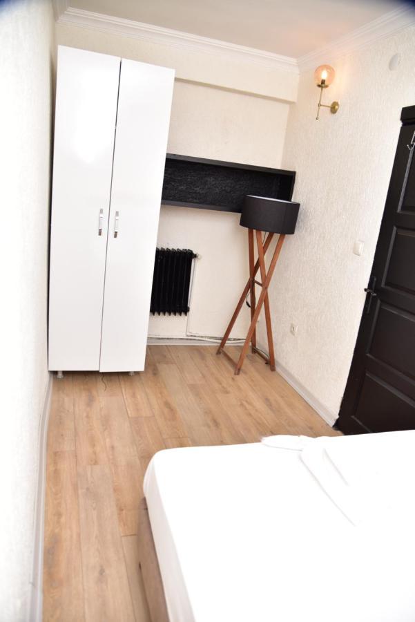 Mates Istiklal Suites Стамбул Екстер'єр фото