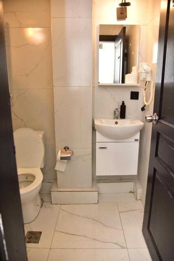 Mates Istiklal Suites Стамбул Екстер'єр фото